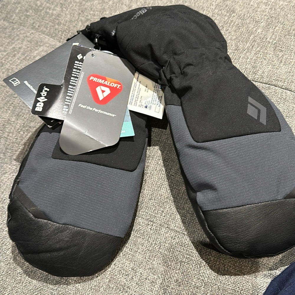 Brand New Leather Ski Gloves
